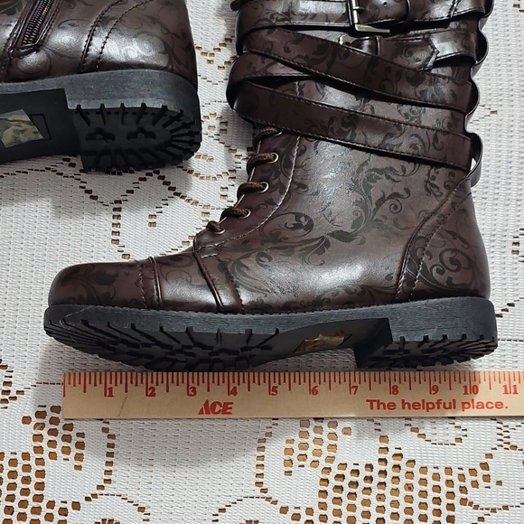 Stylish Brown Women's Boots NWOT - Picture 3 of 10